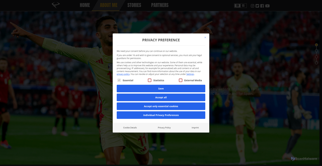 Security scan screenshot of https://ferrantorres11.com/about-me/